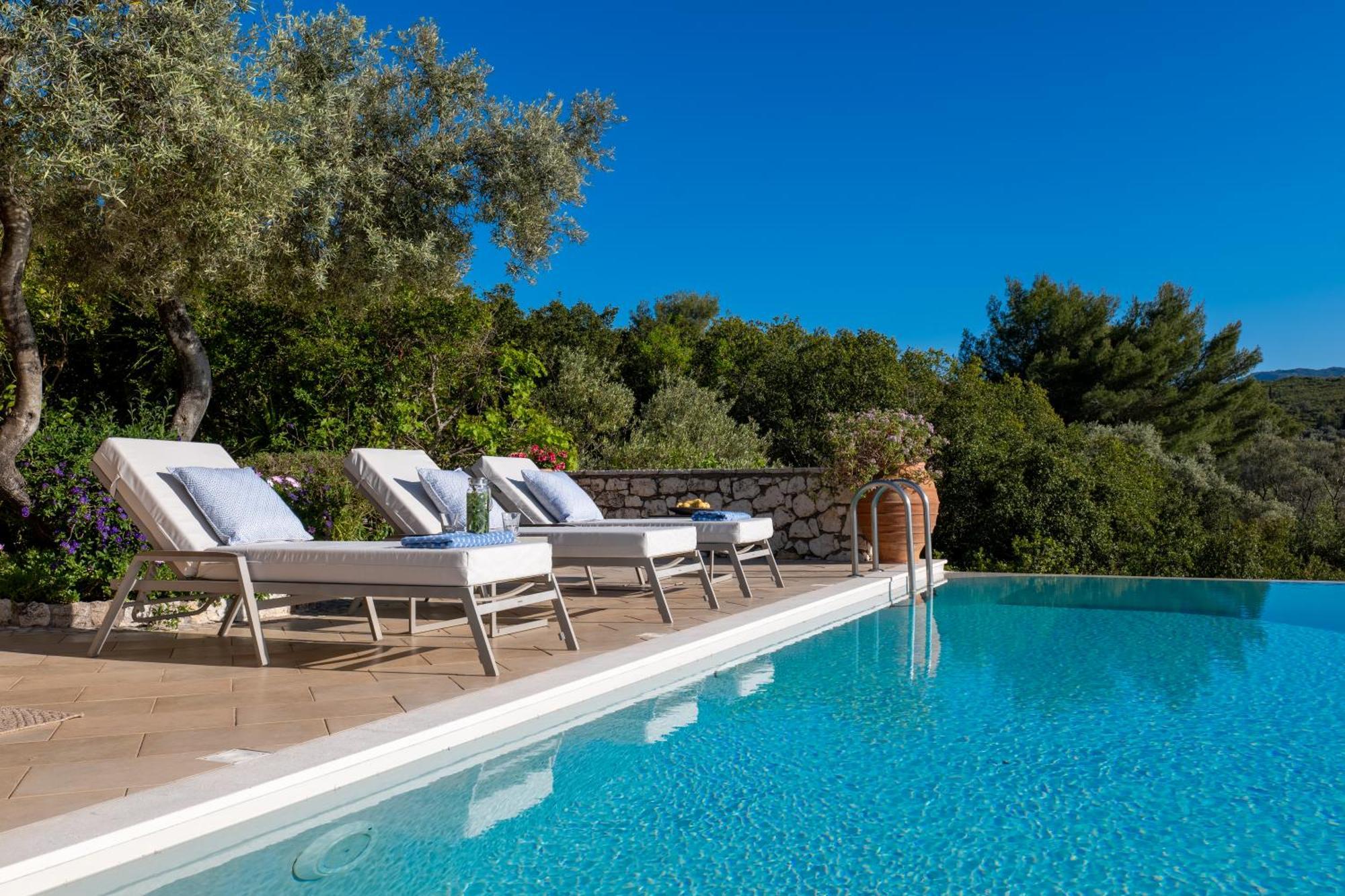 Artblue Villas Tsoukaládhes Buitenkant foto