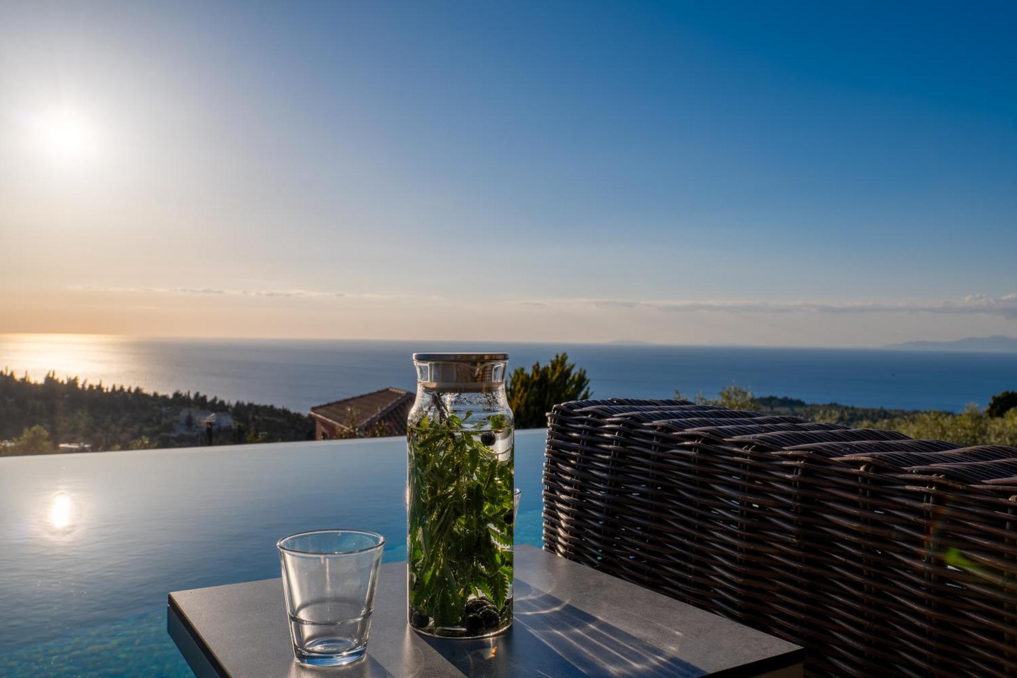 Artblue Villas Tsoukaládhes Buitenkant foto