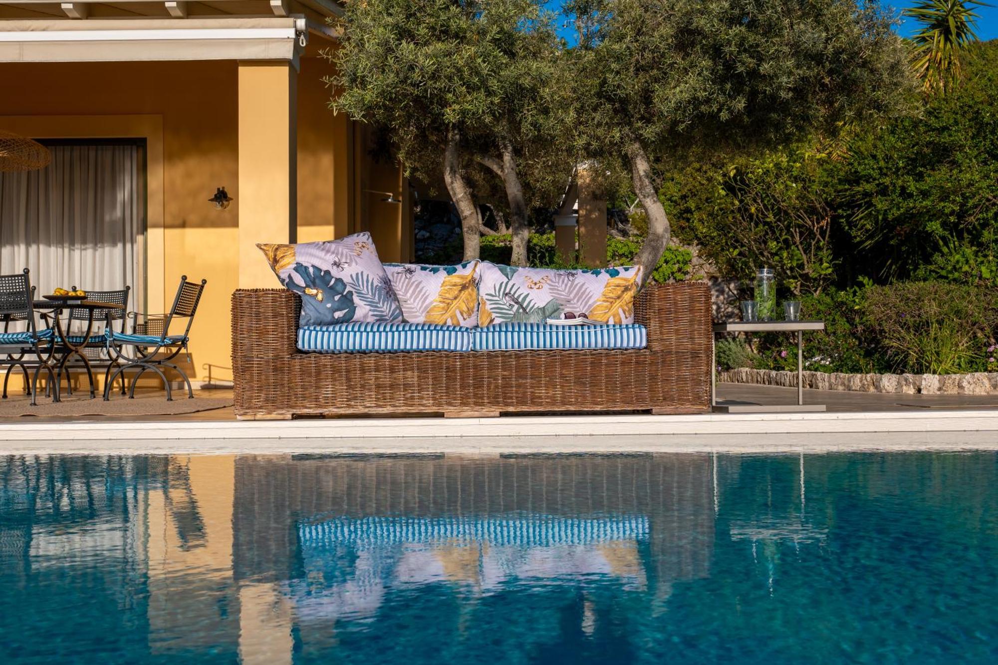 Artblue Villas Tsoukaládhes Buitenkant foto